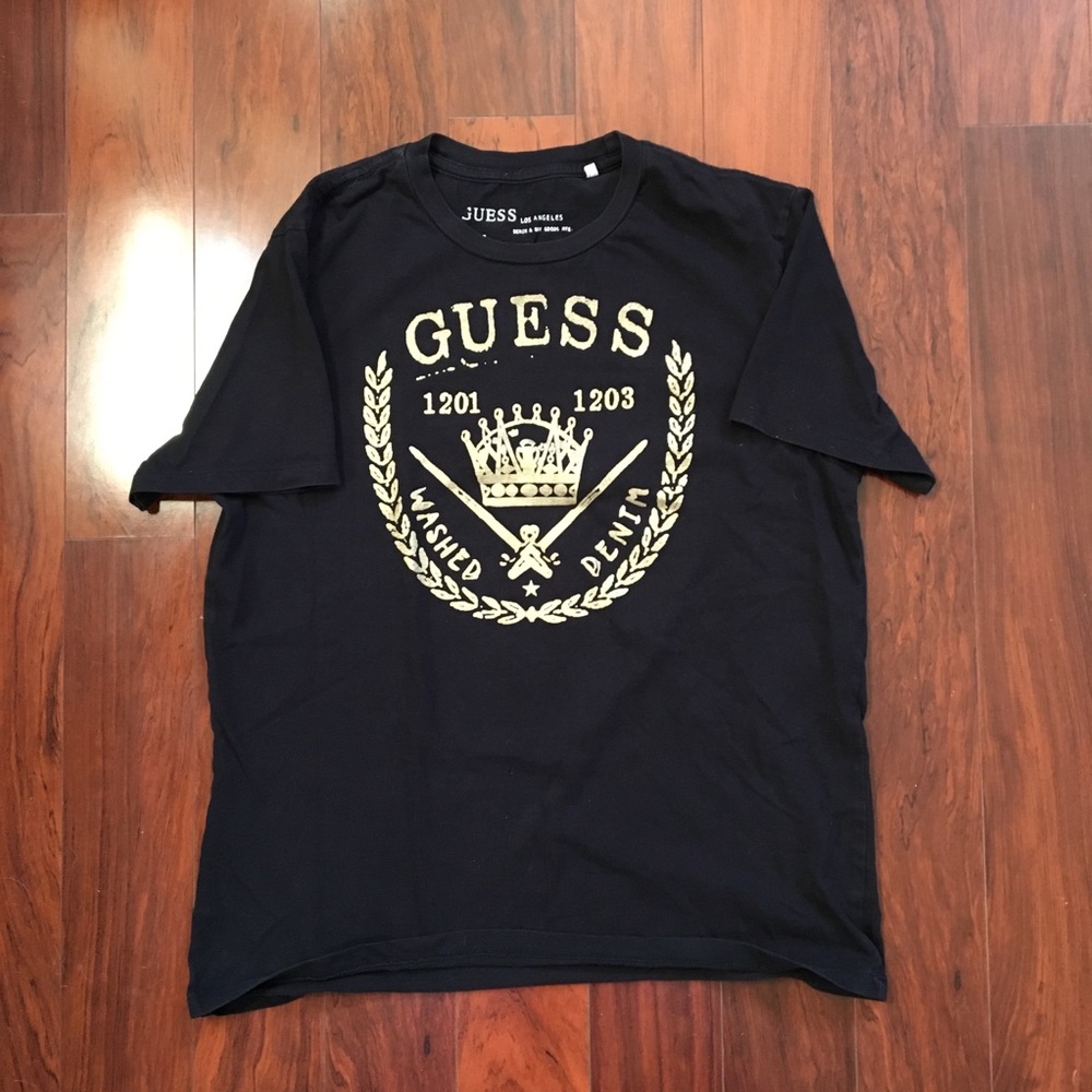 Guess T-shirt
